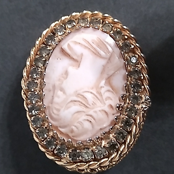 HOBE VINTAGE CAMEO SIGNED RHINESTONES BROOCH/NECKLACE - Picture 14 of 14